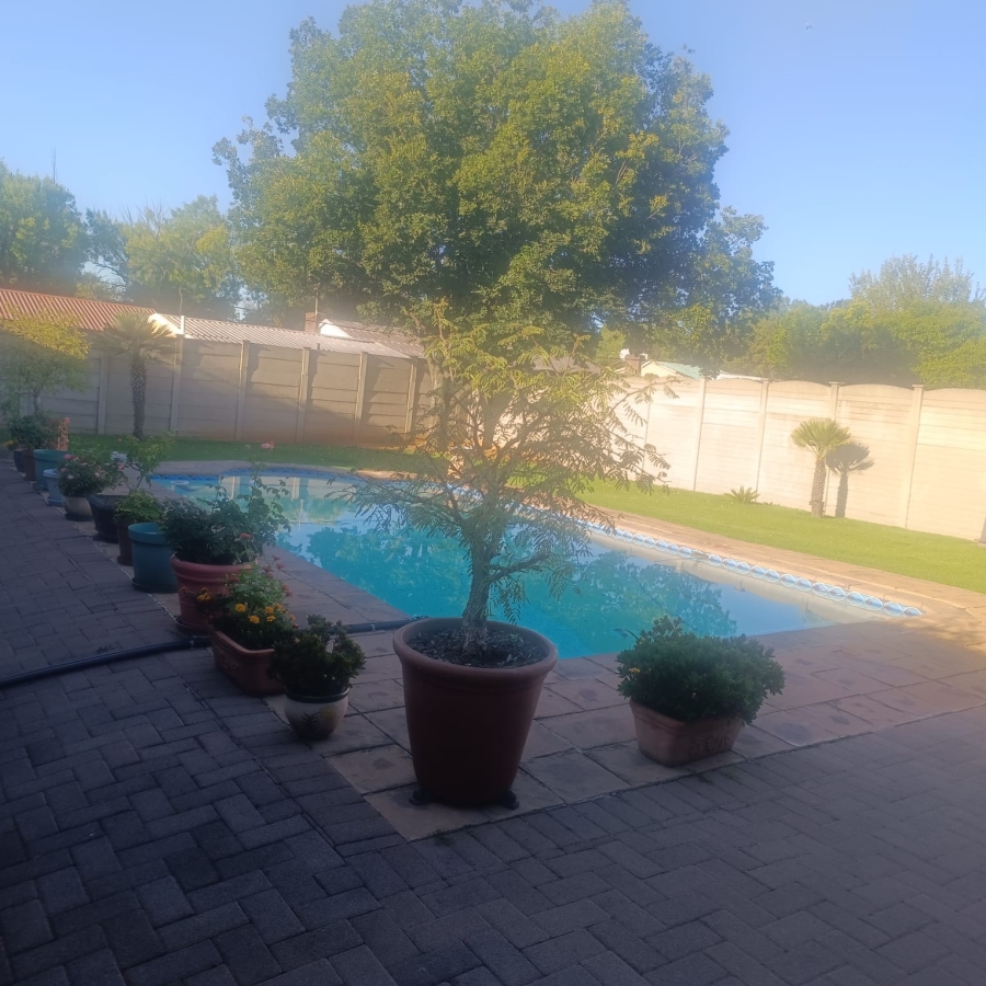 4 Bedroom Property for Sale in Sasolburg Ext 5 Free State